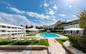 Vittoria Resort Pool & Spa